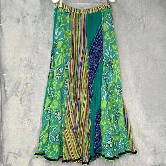 SOFT‎ SURROUNDINGS Bohemian Embellished Multi Print Art To Wear Sz S Full Gypsy - Picture 1 of 16